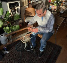 A bespoke jigsaw made by Steve Scott Robson cut on his grandfather’s antique treadle and won by Laura Archer1